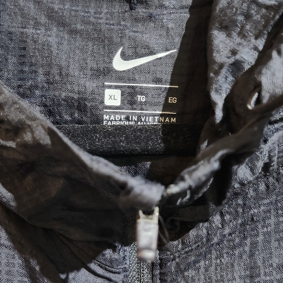 NWT Nike Men's XL Black Dri-FIT Water-Repellant Running Jacket - Picture 3 of 13
